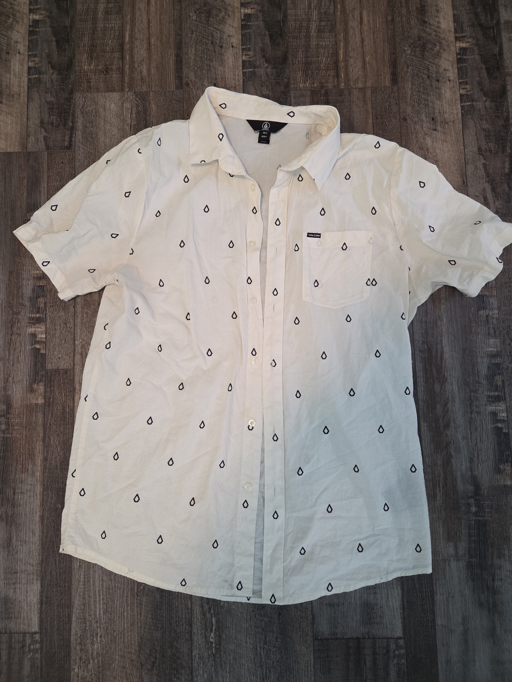 Volcom Men’s Short Sleeve Cotton Button Up Shirt Large! Retail $60